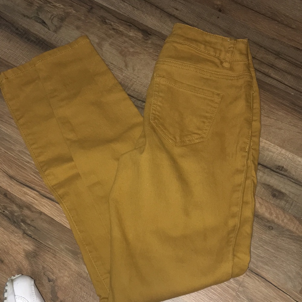 Mustard skinny jeans